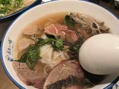 -美奈小馆·越南料理(中航城君尚购物中心店)