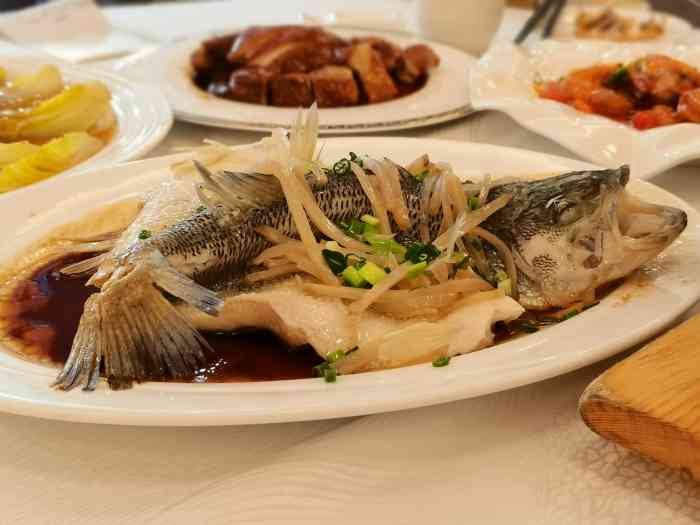 悦港酒楼(林和东路店)-"出品好,味道份量都满意.装修稍旧,服务不.