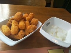 摇滚三宝-Pelicana百利家炸鸡(江南西名店城店)