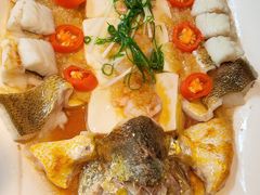 蒜蓉虾仁蒸黄鱼-顺峰顺水顺德菜(龙华店)