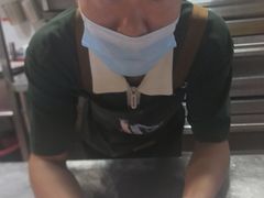 -肥肥虾庄·金牌油焖大虾(汉口城市广场店)