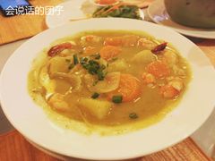 -Lanterns Vietnamese Restaurant