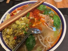 -云阿蛮云南生烫牛肉米线(奉贤路店)