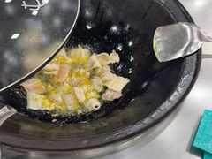 -屯老二农家铁锅炖·行业领军者(梅江店)