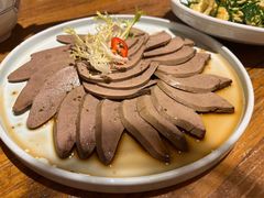 -蒙亨·阿木图赛(乌兰察布天恒广场店)