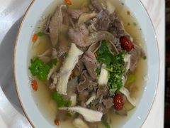 -犇逸·乐山跷脚牛肉·四川现炒(览海店)