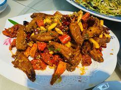 -老码头黑皮肘子锅包肉(赣水路店)