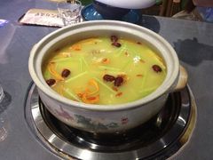 鲍鱼乌参猪肚鸡-金龙·打边炉(南京西路店)