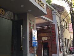 门面-静安区体育馆