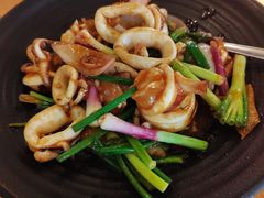炒鱿鱼-大树下海鲜饭店