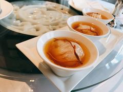 菊花鸡汤浸虾饺-广州富力丽思卡尔顿酒店·丽轩·粤菜