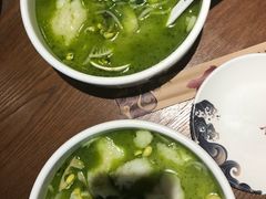 -渝是乎酸菜鱼(龙旗购物中心店)