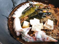 怀柔特色鲟鱼-荣德灶台鱼(圣泉寺店)