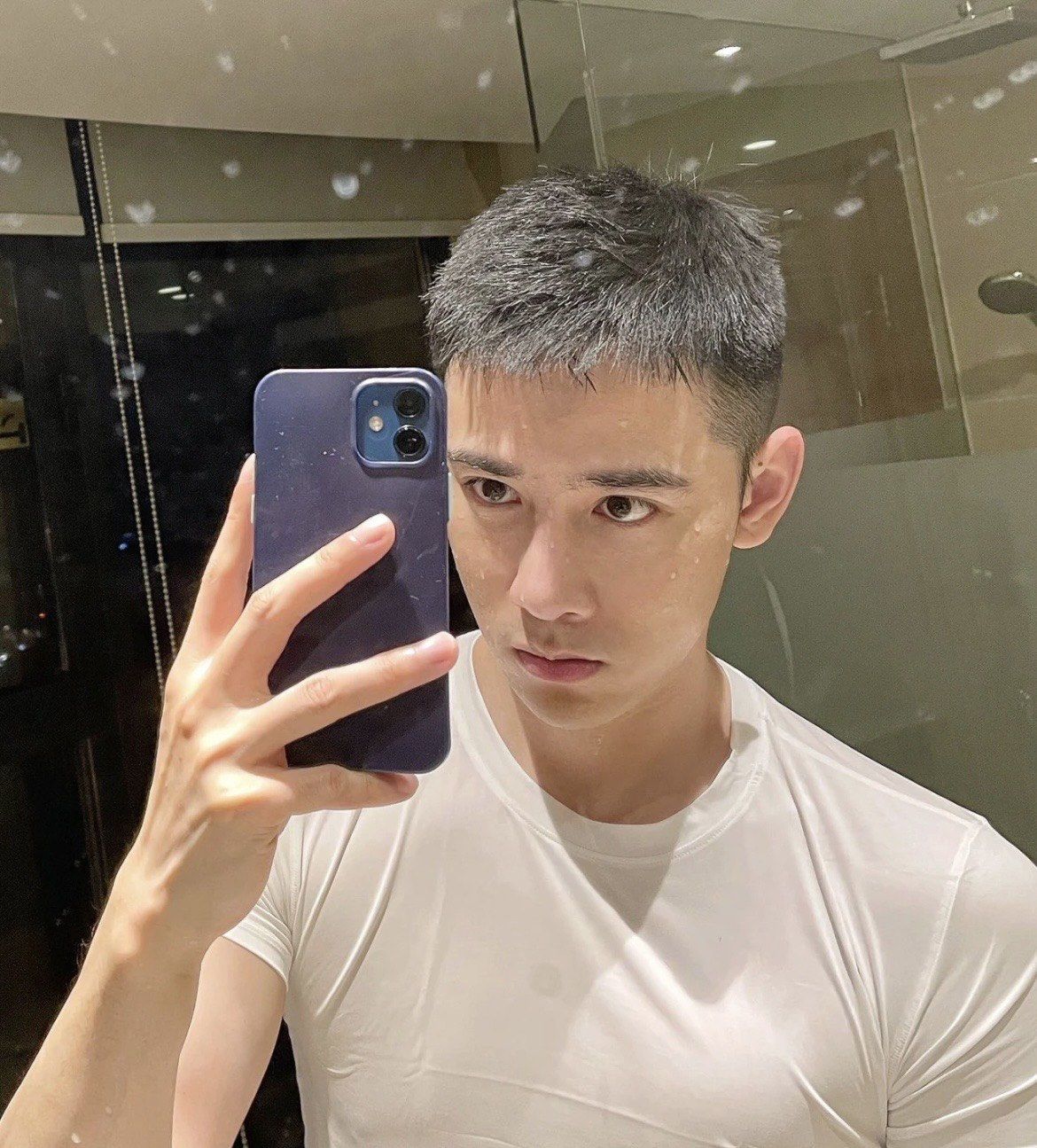夏天清凉舒适即显白又有气质 非常适合夏天#奶奶灰 #希尔男士 #男士
