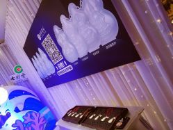 -北京七彩云南翡翠珠宝旗舰店(月坛店)