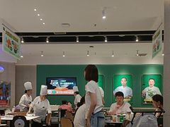 -费大厨辣椒炒肉(黄兴中心广场店)