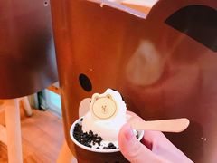-LINE FRIENDS Garosu-gil Flagship Store