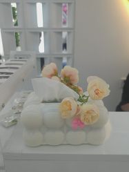 -V7 HAIR SALON