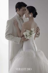 点击看大图 -至臻微拉婚纱摄影