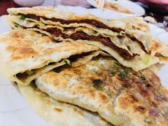 -溢心园香河肉饼总店