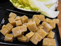 -果松木炭酸菜铜火锅·外婆参鸡汤