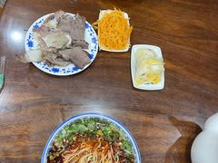-吾穆勒蓬灰牛肉面·清真(北滨河中路店)