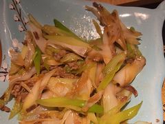-娜仁图雅蒙古美食村(33小镇店)