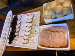 梅林午餐肉-小小河边鱼(天润城店)