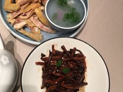 盐焗手撕鸡-尚一汤·粤菜海鲜(环球港店)