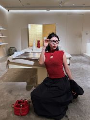 -SALON DE VANHADA