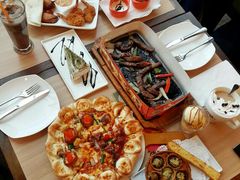 -必胜客(龙吴宅急送店)