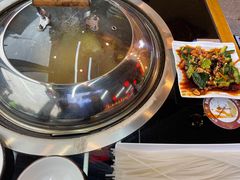 -炖四方东北铁锅炖·烧烤小龙虾(中豪国际店)