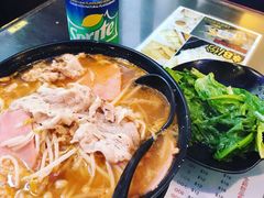 -星林居酸辣米线餐厅
