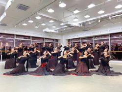 -深舞形体民族舞蹈工作室