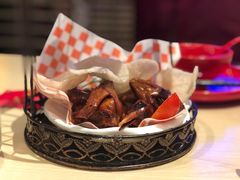 招牌脆皮乳鸽子-避风塘(宝山万达店)