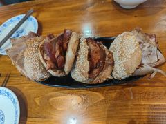 -老天桥酱肉烧饼夹肘子(天桥店)