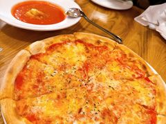 -城市大道红炉披萨烘焙坊