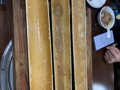 -胡须哥网红竹筒菜