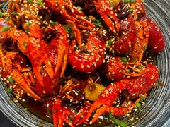 -肥肥虾庄·金牌油焖大虾(汉口城市广场店)