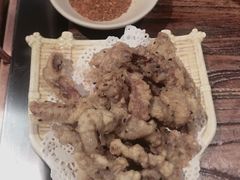 -老牌坊云南鱼豆花火锅(哈西万达店)