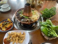 -岳记兴隆·青城腊排铜火锅(融创店)