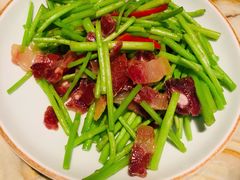 藜蒿炒腊肉-翡翠江南(国贸商城店)