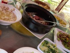-土砂锅生态山庄·非遗砂锅雅鱼