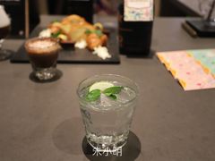 -星巴克臻选(上海合生汇1F店)