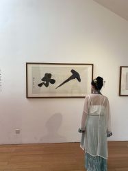 -一揽芳华汉服旗袍体验馆(拙政园店)