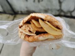 -老鼓楼麻辣烫夹馍