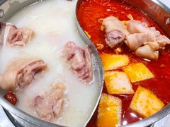 猪手鸳鸯锅-小街猪手(团结湖店)