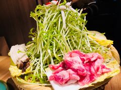 黑猪肉泉水时蔬-吃饭皇帝大(解放西路店)