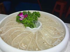 -巴国妹子毛肚火锅(蓝光悦城店)