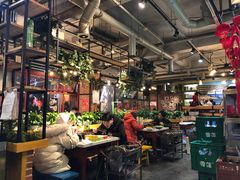 大堂-钢管厂歆瑞源油卤串串香(春熙路太古里店)
